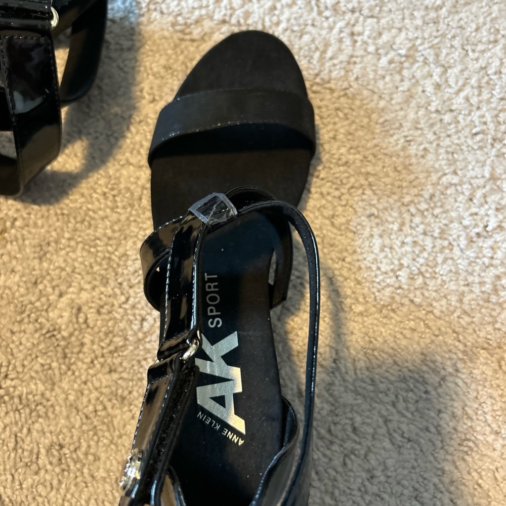 Anne Klein Sport Black Cross Cross Scrappy Wedge Sandals Women’s 8.5 - Picture 3 of 7